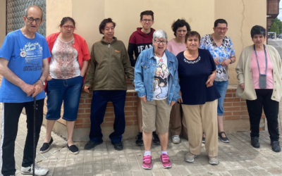 Tenemos que prepararnos las personas para el futuro, que mejor manera que aprendiendo a usar las TIC