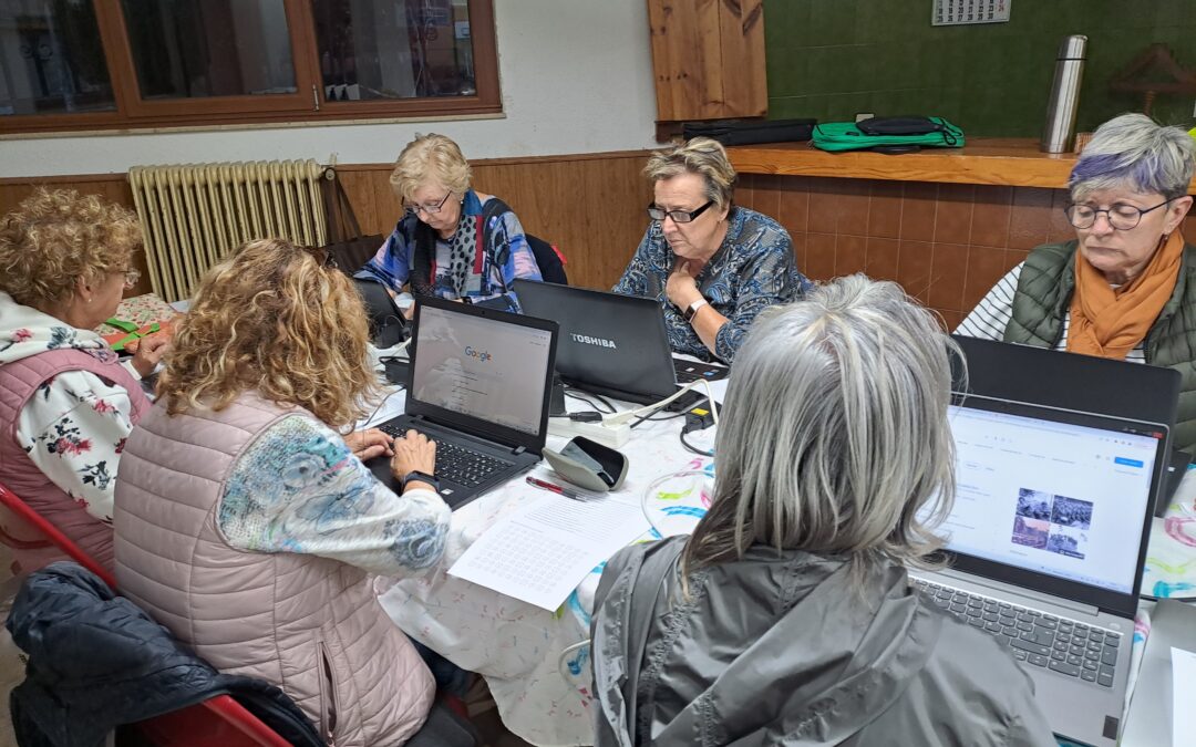 Trabajamos por reducir la brecha digital entre las mujeres del medio rural